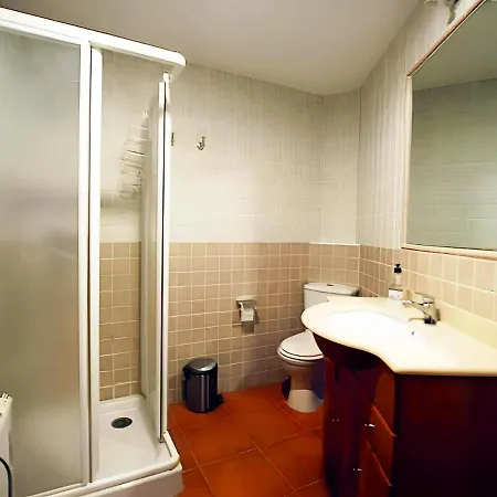 En Edificio Europa Solo Familia Hotel