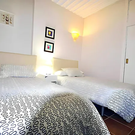 En Edificio Europa Solo Familia * Sierra Nevada