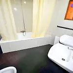 En Edificio Europa Solo Familia