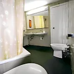 ホテル En Edificio Europa Solo Familia