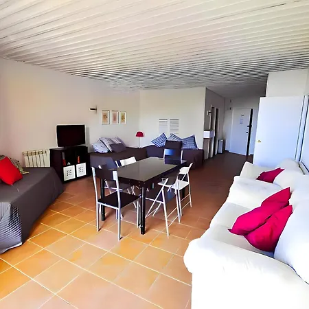 En Edificio Europa Solo Familia *