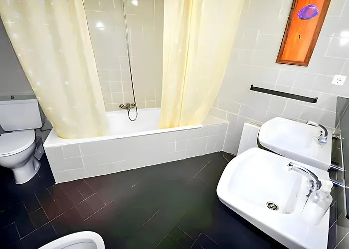 En Edificio Europa Solo Familia