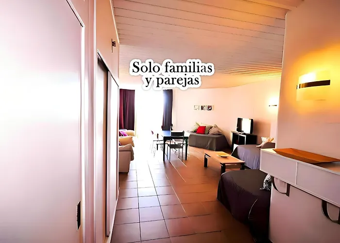 Готель En Edificio Europa Solo Familia